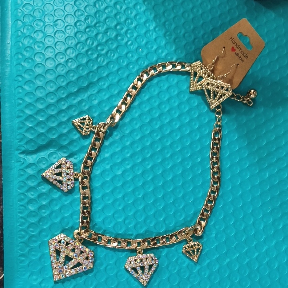 Handmade Gold and Rhinestone Geometric Necklace Set